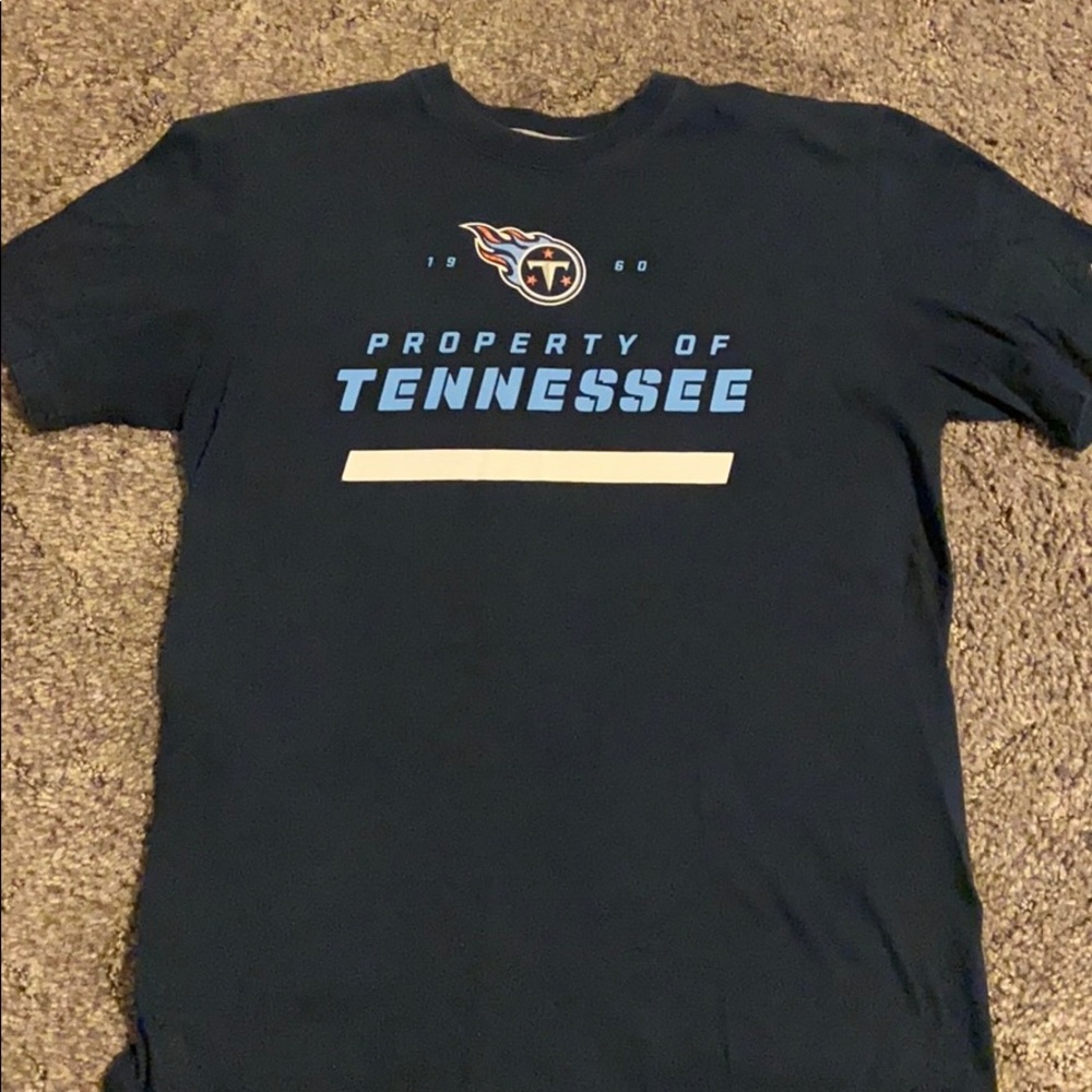 Nike Property of Tennessee Titans large shirt